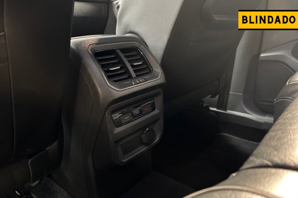 VOLKSWAGEN Tiguan 2.0 TSI R-LINE 16V TURBO GASOLINA 4P TIPTRONIC 2021/2021 VOLKSWAGEN Tiguan 2.0 TSI R-LINE 16V TURBO GASOLINA 4P TIPTRONIC 2021/2021